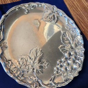 Arthur Court Design Grape Plate 8"